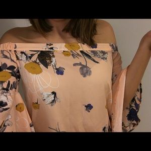 Off the Shoulder Floral Blouse!🌸